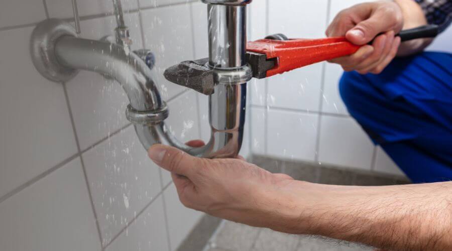 Expert burst pipe repair services in Arnoldsburg, WV